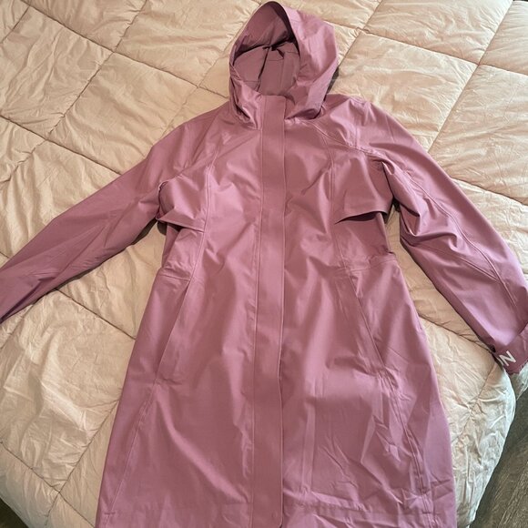 Lululemon Rain Rebel Jacket in Velvet Dust | Size 12 - Picture 4 of 4